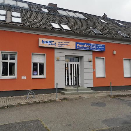 Zimmervermietung Schoenfliesser Stuben Auch Fuer Monteure Eisenhüttenstadt Esterno foto